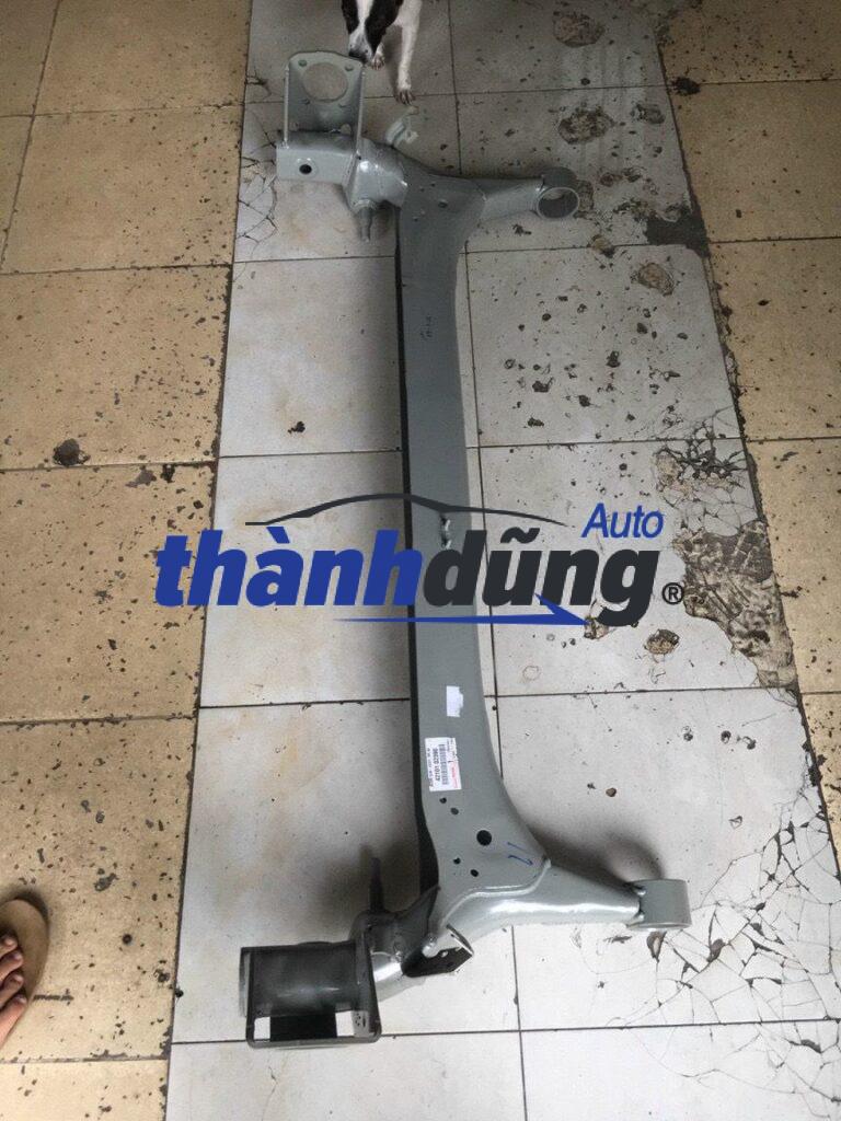 Dầm cầu sau toyota altis 2009