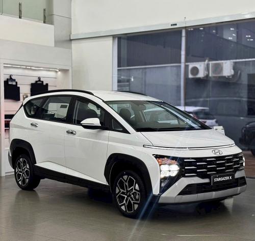 CẦN BÁN XE  STARGAZER X  SẢN XUẤT NĂM 2025