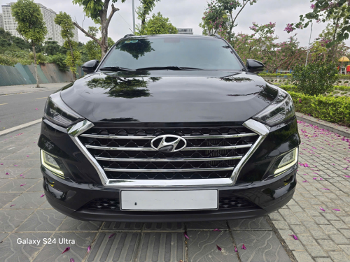  HUYNDAI TUCSON 2.0D máy Dầu  sản xuất 2021 ODO 9 VẠN KM ( ZIN)