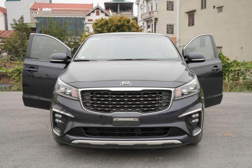 Kia Sedona Xăng Premium