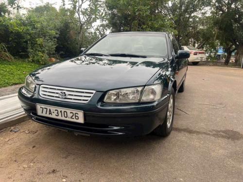 Chính chủ cần bán xe Camry 2.2 xăng nhớt là đi