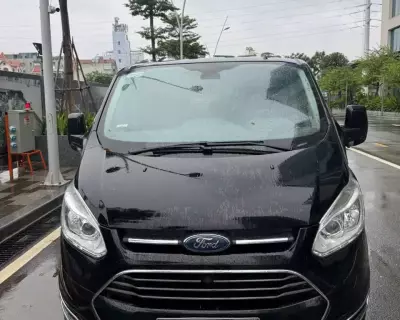 Ford Tourneo 2019 – 2.0 Máy Xăng – 9 Chỗ