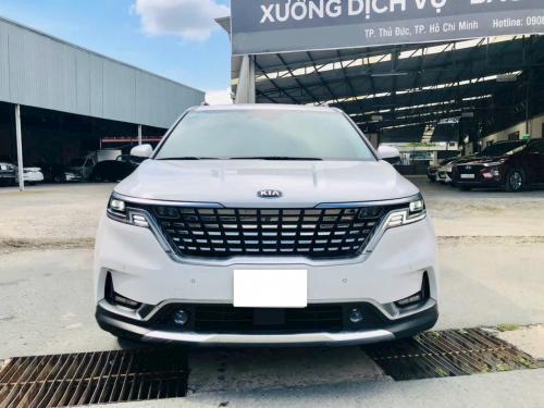 Bán xe Kia Carnival Signature 2.2D 2022, màu trắng.