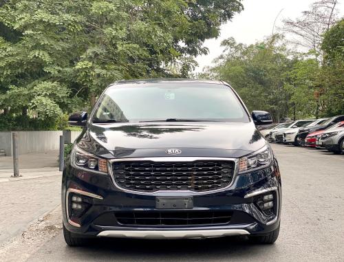Bán xe Kia Sedona 2.2 DAT Luxury 2020, màu xanh.