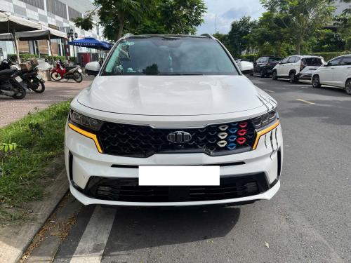 Bán xe Kia Sorento Signature 2.2 AT AWD 2022, màu trắng.