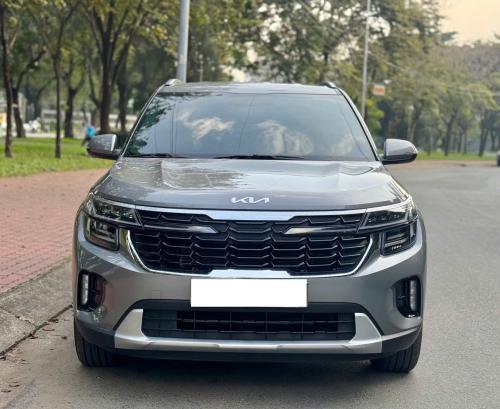 Bán xe Kia Seltos Luxury 1.5 AT 2025, màu xám Titan.