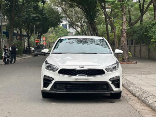Kia Cerato 1.6 MT sản xuất 2020
