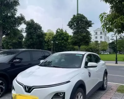 Cho thuê xe Vinfast VF5  theo tháng tại HN