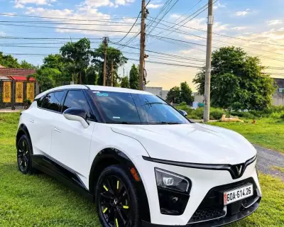 Cho thuê xe VinFast VF7 Plus tại Biên Hoà