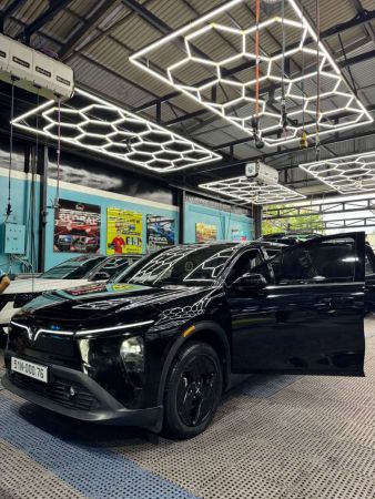Cho thuê xe Vinfast MPV7 tại HCM