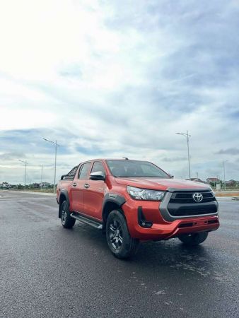 Toyota hilux sx 2021 tự động 1 cầu