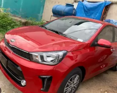 Cho thuê xe Kia Soluto tại HN