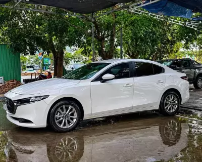 Cho thuê xe Mazda 3 tại Đà Nẵng