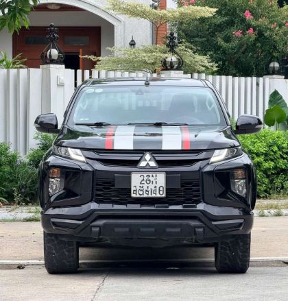 Mitsubishi Triton 4x2 Premium 2020