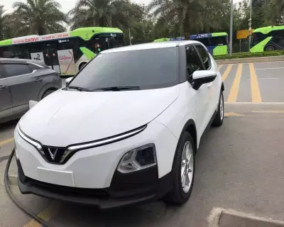 Cho thuê xe Vinfast VF5 theo tháng tại HN
