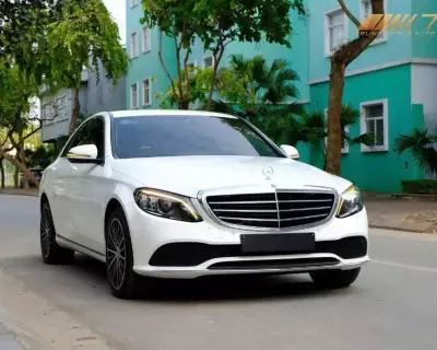 Cho thuê xe Mercedes C200 Exclusive 2021 tại Gò Vấp