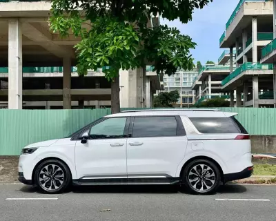 Kia Carnival 2.2 Signature sản xuất 2022