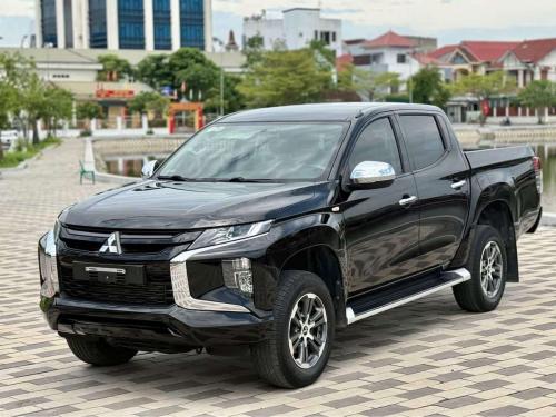 Cần bán nhanh xe Mitsu Triton GLX AT 2021