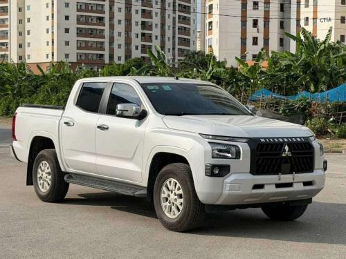 Bán xe Triton  2025 số tự động  1 cầu
