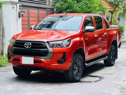 Toyota Hilux Sx 2021 AT 1 Cầu Form mới 