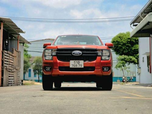 Ford Ranger sx 2022 form mới
