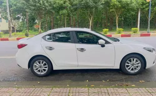 Bán Xe hơi cũ Mazda 3 sản xuất 2018