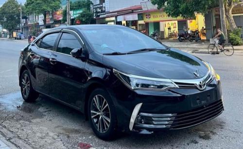 Bán Xe Toyota Corolla Altis 2018