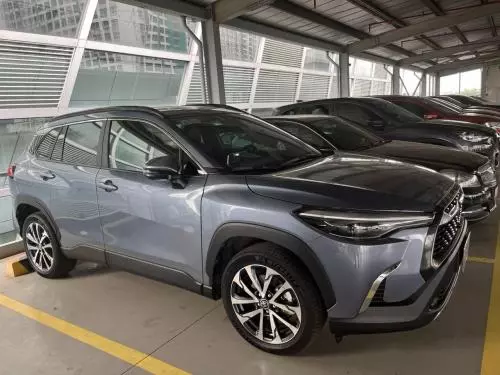 BÁN XE TOYOTA CROSS 2022