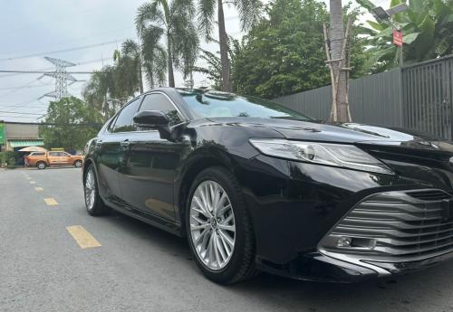 Bán Xe Toyota Camry 2.5Q sx 2020, dk 2021 xe chạy 30k