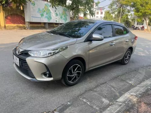 Bán Xe Toyota Vios 1.5 E MT - Sx 2022. Siêu đẹp. Lốp theo xe cả dàn. Odo 2.6 vạn km