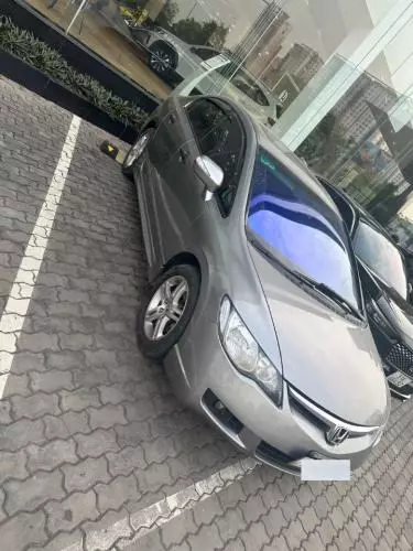 Bán Xe HONDA CIVIC 2.0 at cửa sổ trời
