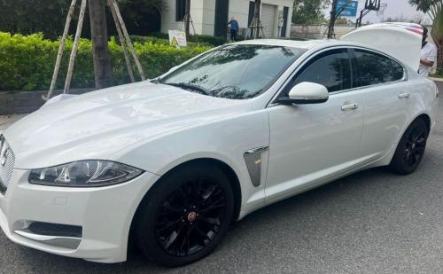 Bán Xe Jaguar XF Premium Luxury 2.0 2014
