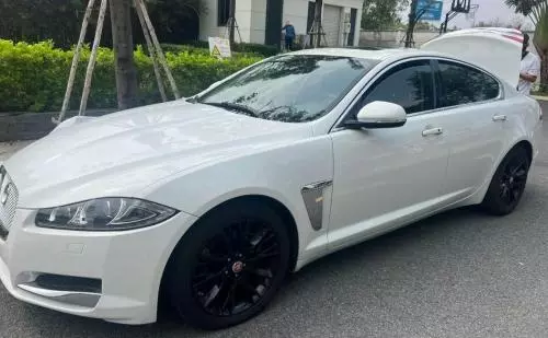 Bán Xe Jaguar XF Premium Luxury 2.0 2014