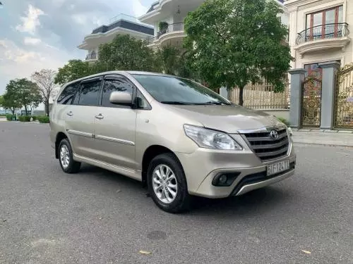 Bán Xe Toyota Innova 2015