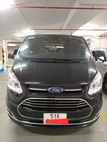 Bán Xe Ford Tourneo Limous 2021