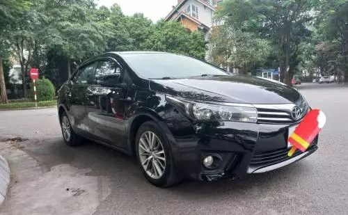 Bán Xe Toyota Corolla Altis cực đẹp 2015
