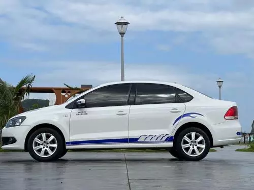 Bán Xe Volkswagen PoLo sản xuất 2015