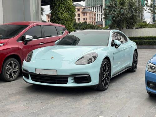 Bán Xe Porsche Panamera model 2018