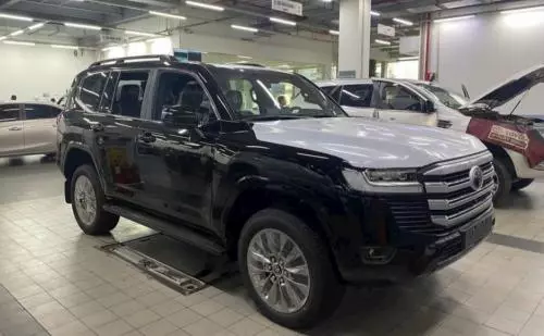 Toyota Land Cruiser LC300 2023