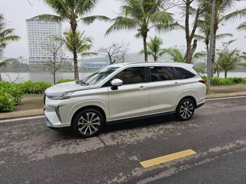 Bán Xe Toyota Veloz Cross 1.5