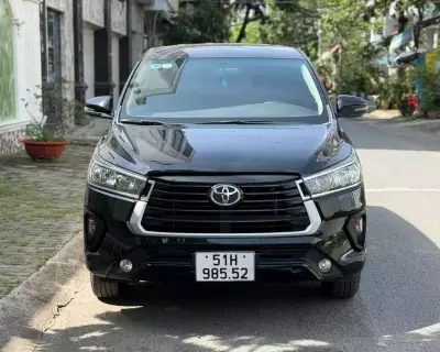 Bán xe Toyota Innova E 2.0 MT 2022, màu đen