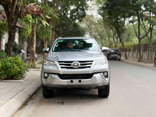 Toyota Fortuner 2.4G 4x2 MT 2019