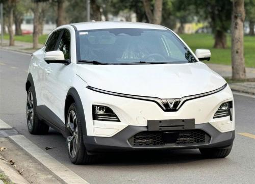 VF 6: 689-749 • Giảm trực tiếp 4%