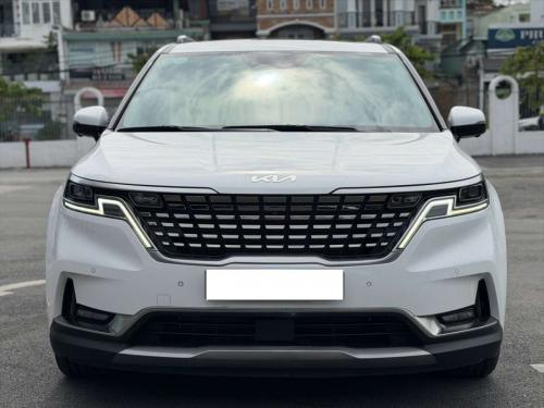 Bán xe Kia Carnival Signature 3.5G 2023, màu trắng.