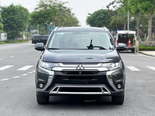 Bán xe Mitsubishi Outlander 2.0 CVT Premium 2021, màu xám
