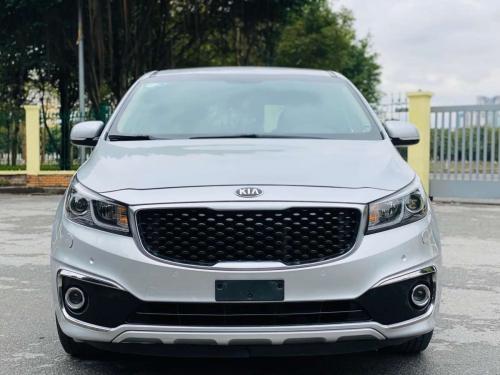 Bán xe Kia Sedona DATH 2.2L 2018, màu bạc