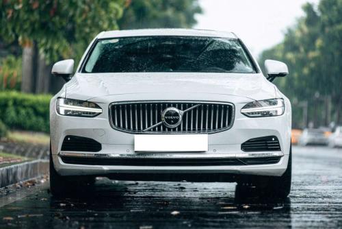 Bán xe Volvo S90 T8 AWD 2025, màu trắng