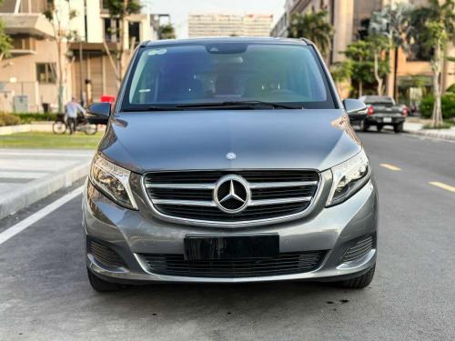 Bán xe Mercedes Benz V250 Avantgarde 2016, màu xám
