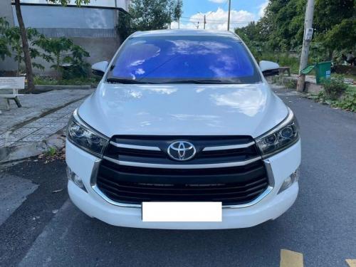 Bán xe Toyota innova 2.0G 2019, màu trắng.