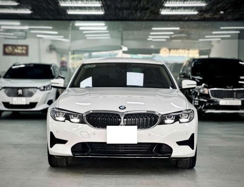 Bán xe BMW 320i Sport Line 2022, màu trắng